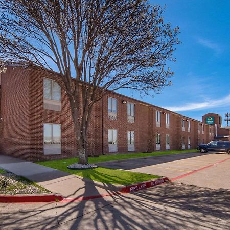 Quality Inn & Suites Richardson-Dallas エクステリア 写真