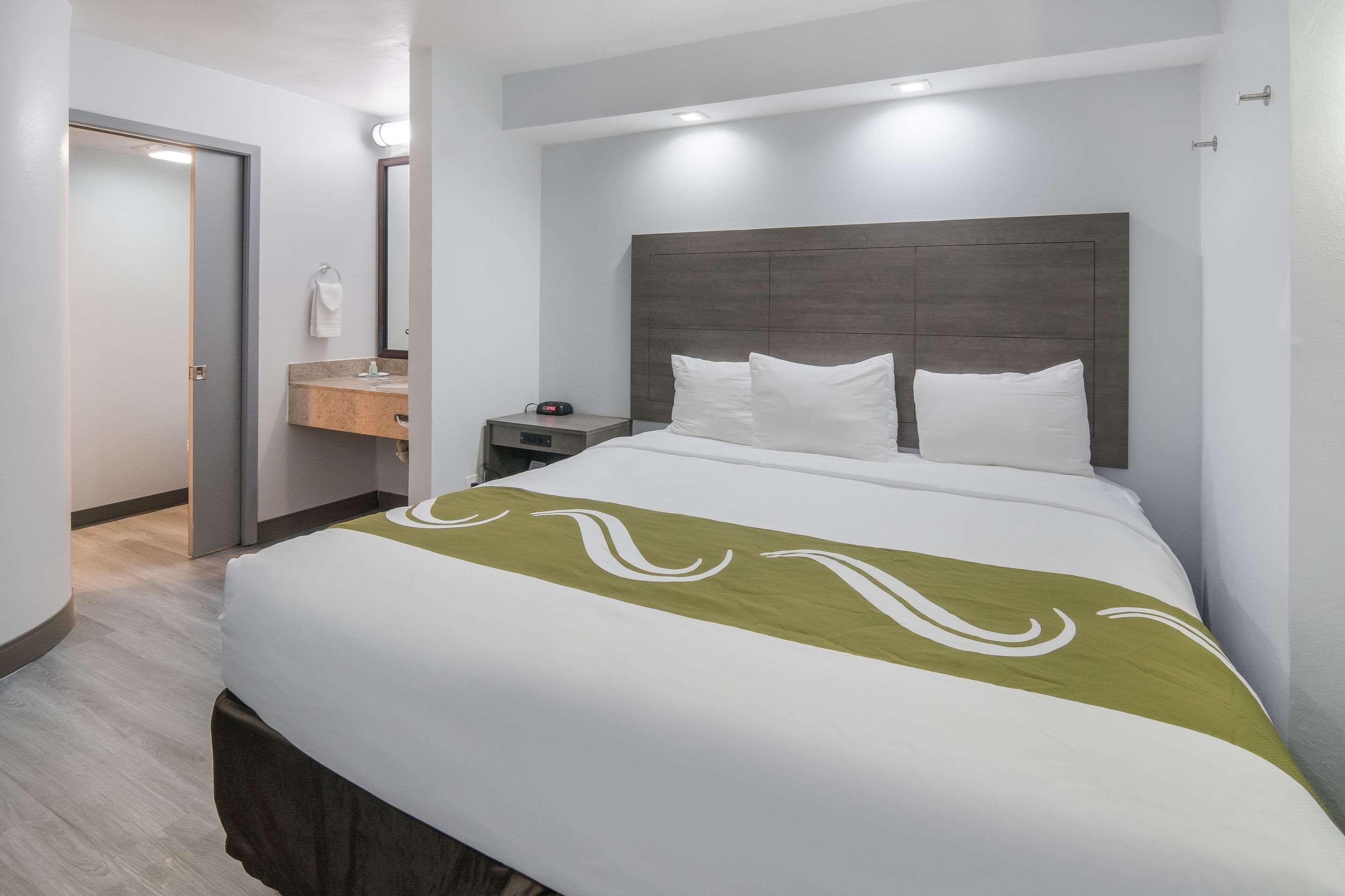 Quality Inn & Suites Richardson-Dallas エクステリア 写真