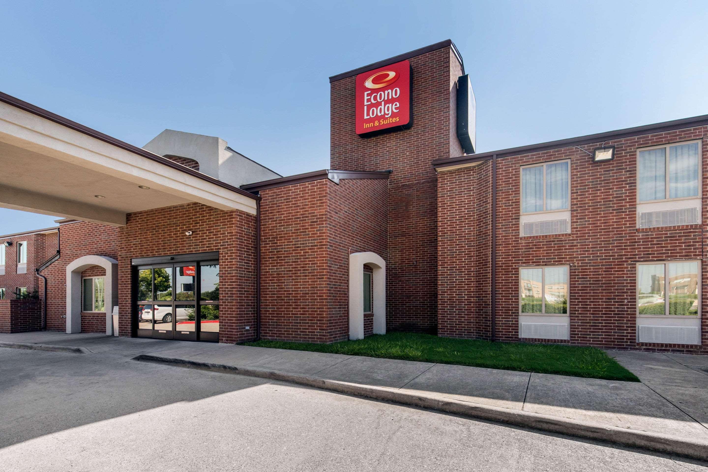 Quality Inn & Suites Richardson-Dallas エクステリア 写真
