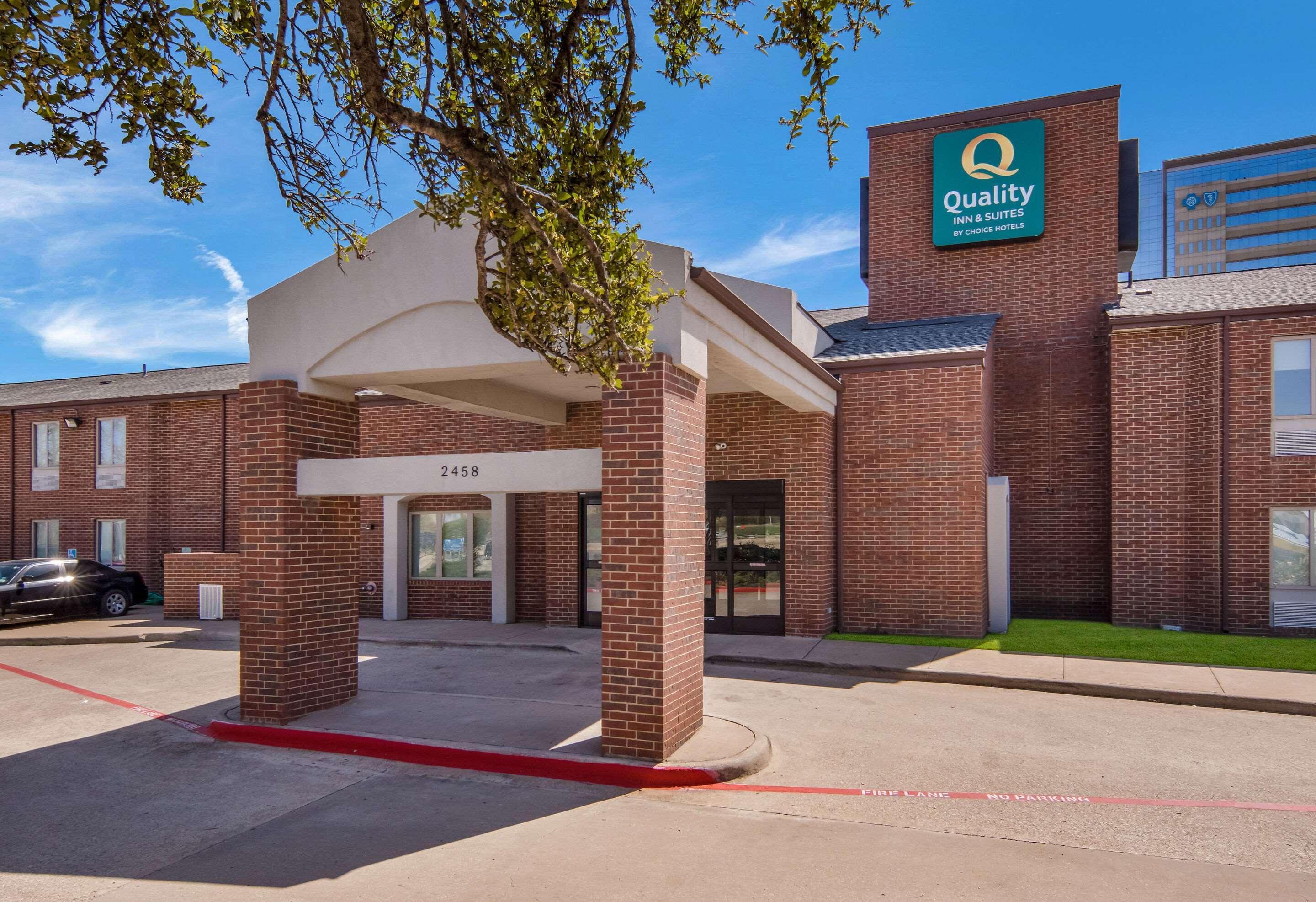 Quality Inn & Suites Richardson-Dallas エクステリア 写真
