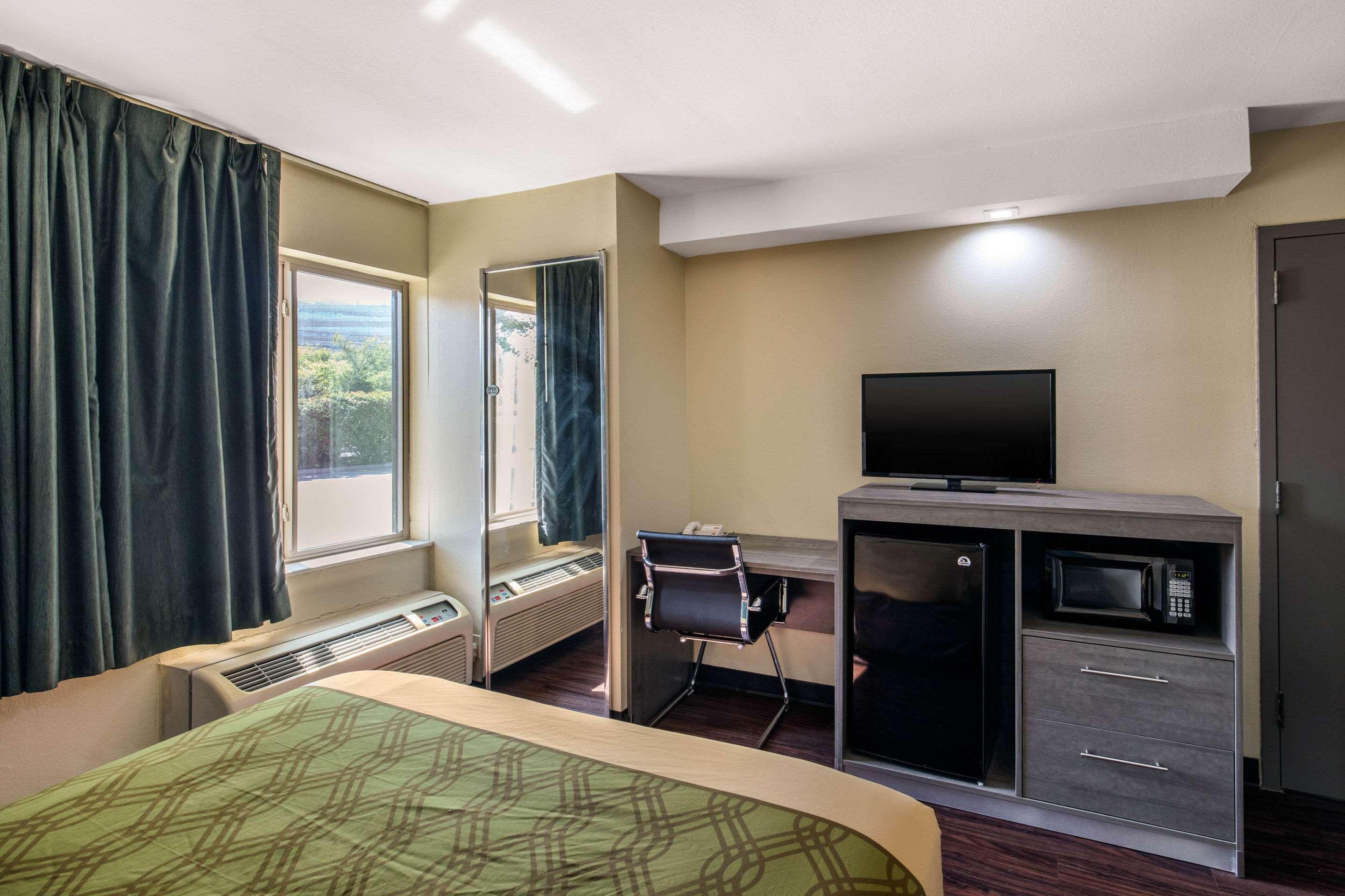 Quality Inn & Suites Richardson-Dallas エクステリア 写真
