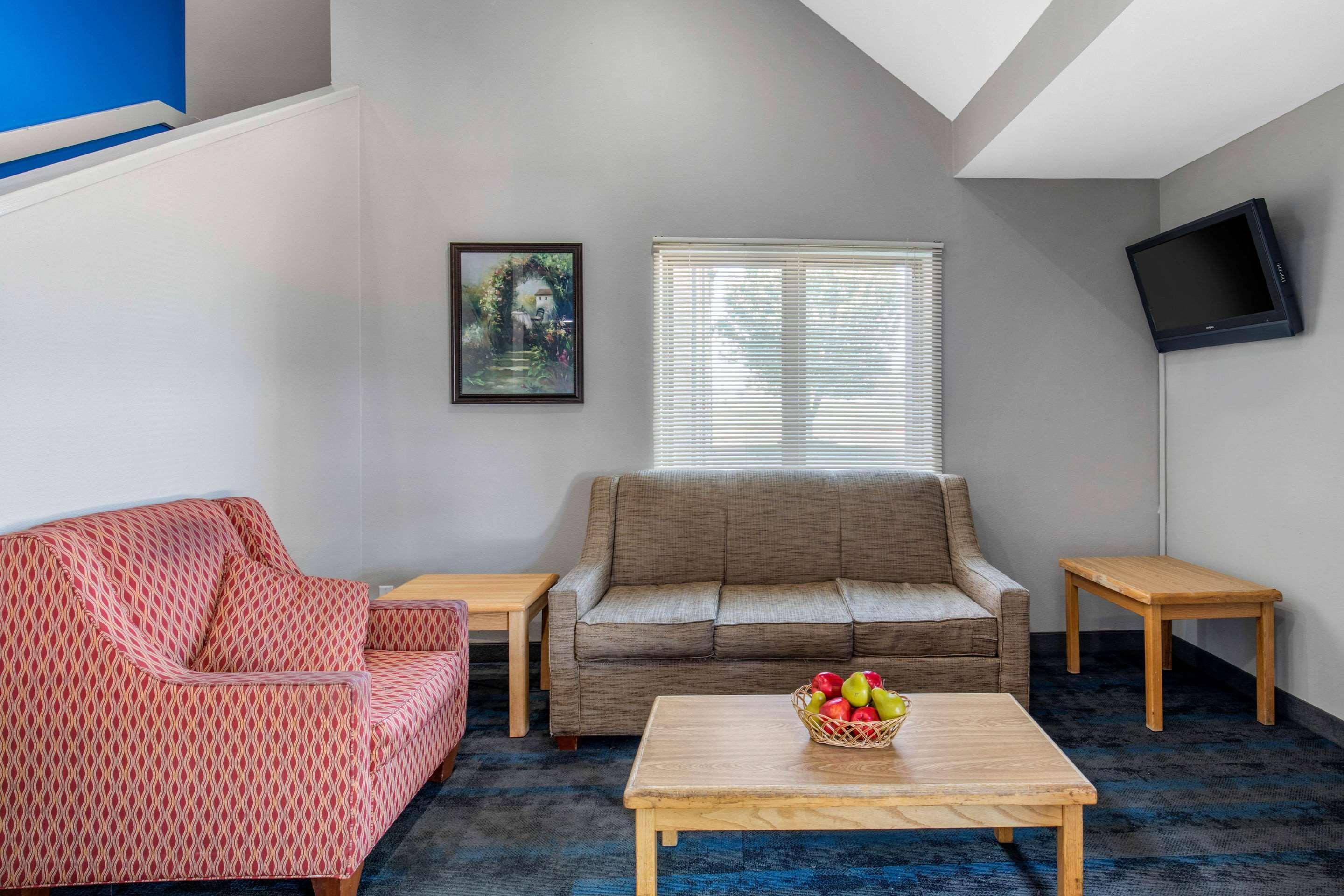 Quality Inn & Suites Richardson-Dallas エクステリア 写真